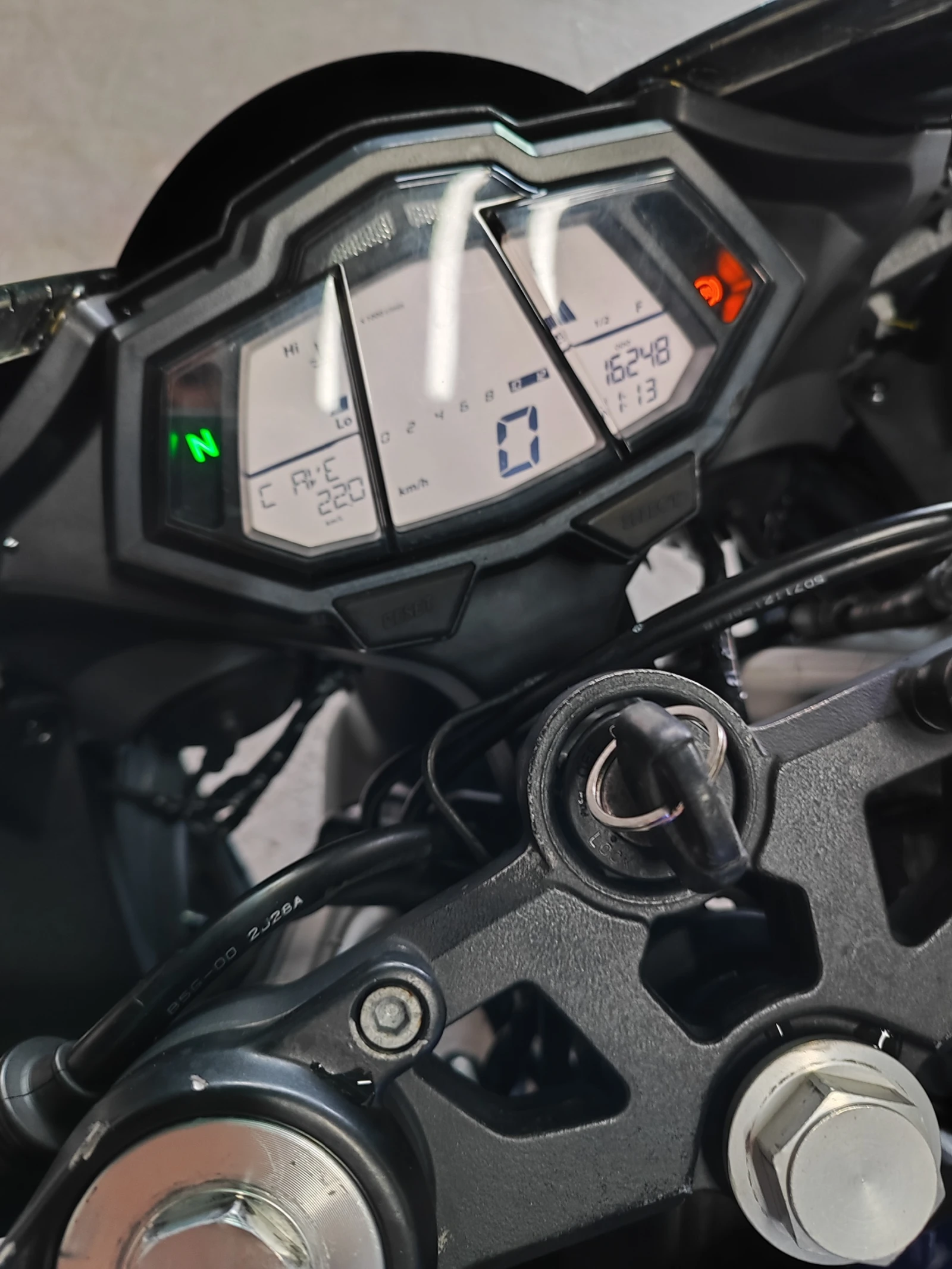 Yamaha Yzf 125R, снимка 10 - Мотоциклети и мототехника - 54799327