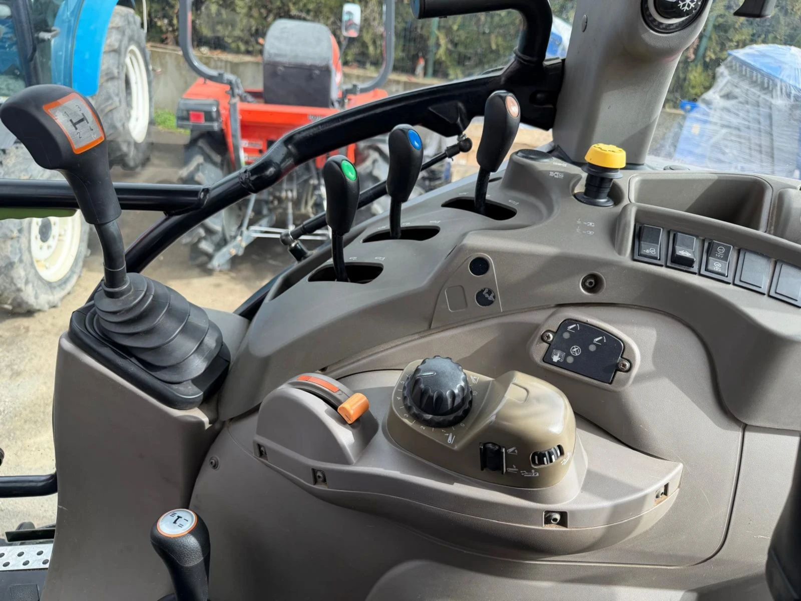 ������� CASE IH Farmal 115 | Mobile.bg � ����������� 16