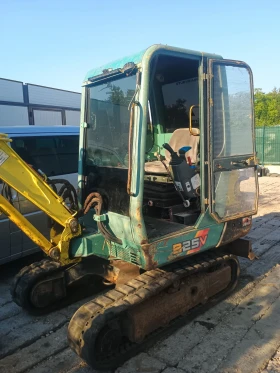 Багер Yanmar B25v, снимка 1