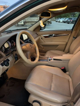 Mercedes-Benz C 320, снимка 14