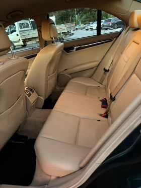 Mercedes-Benz C 320, снимка 9