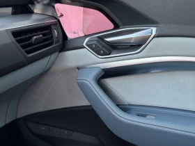 Audi E-Tron SPORTBAC/55/EDITION/PANO/408HP/CAM/SLINE/MASS/923z, снимка 13