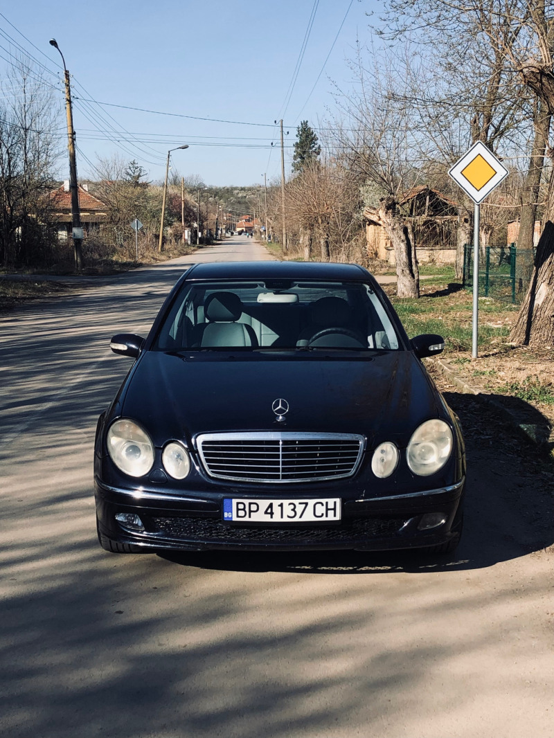Mercedes-Benz E 320, снимка 2 - Автомобили и джипове - 44953125