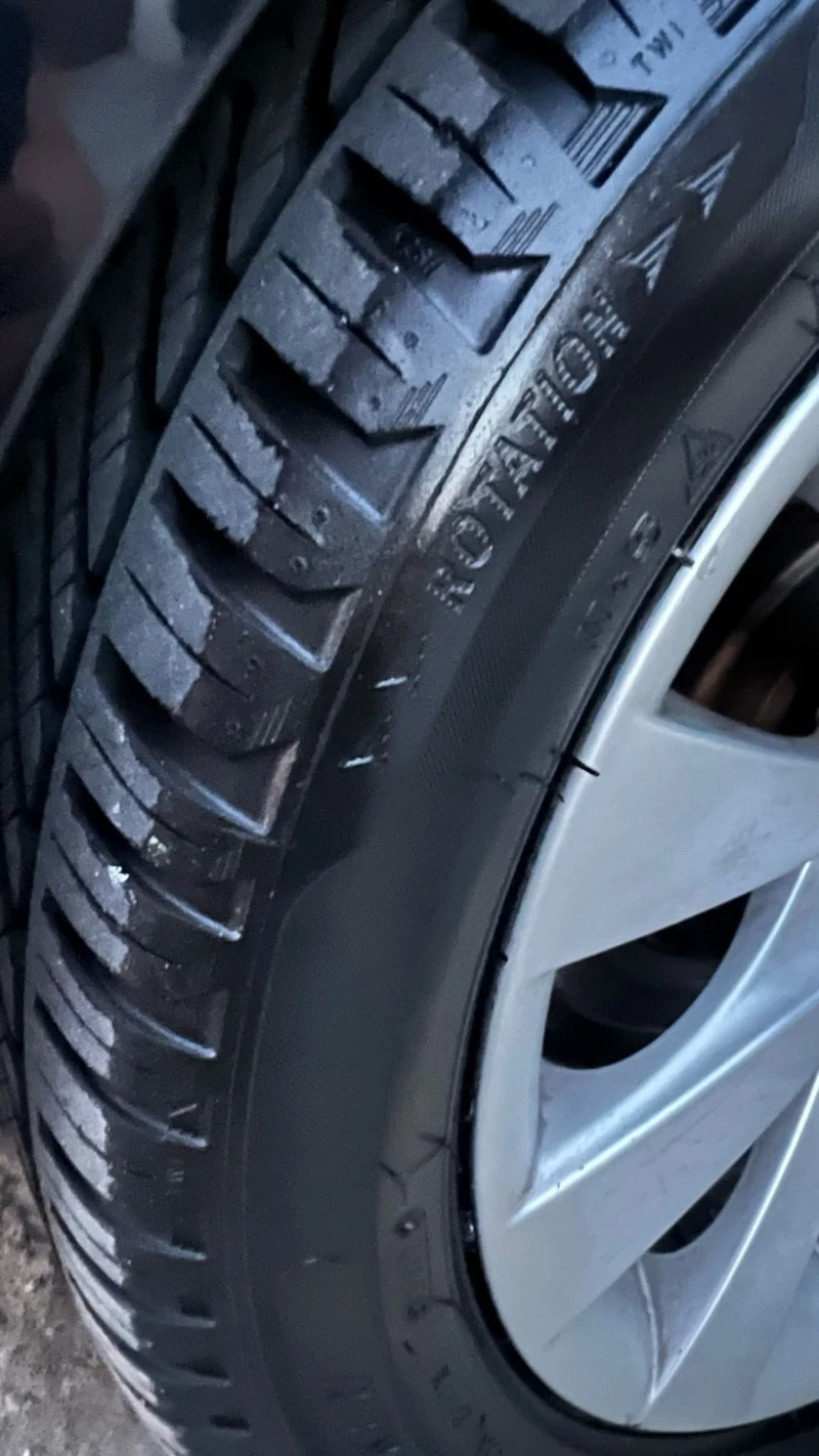 BMW 320, снимка 13 - Автомобили и джипове - 47369119