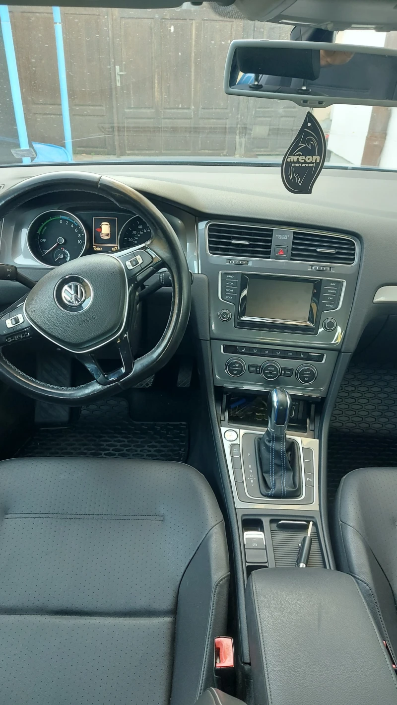 VW Golf Електрически , снимка 5 - Автомобили и джипове - 46928724