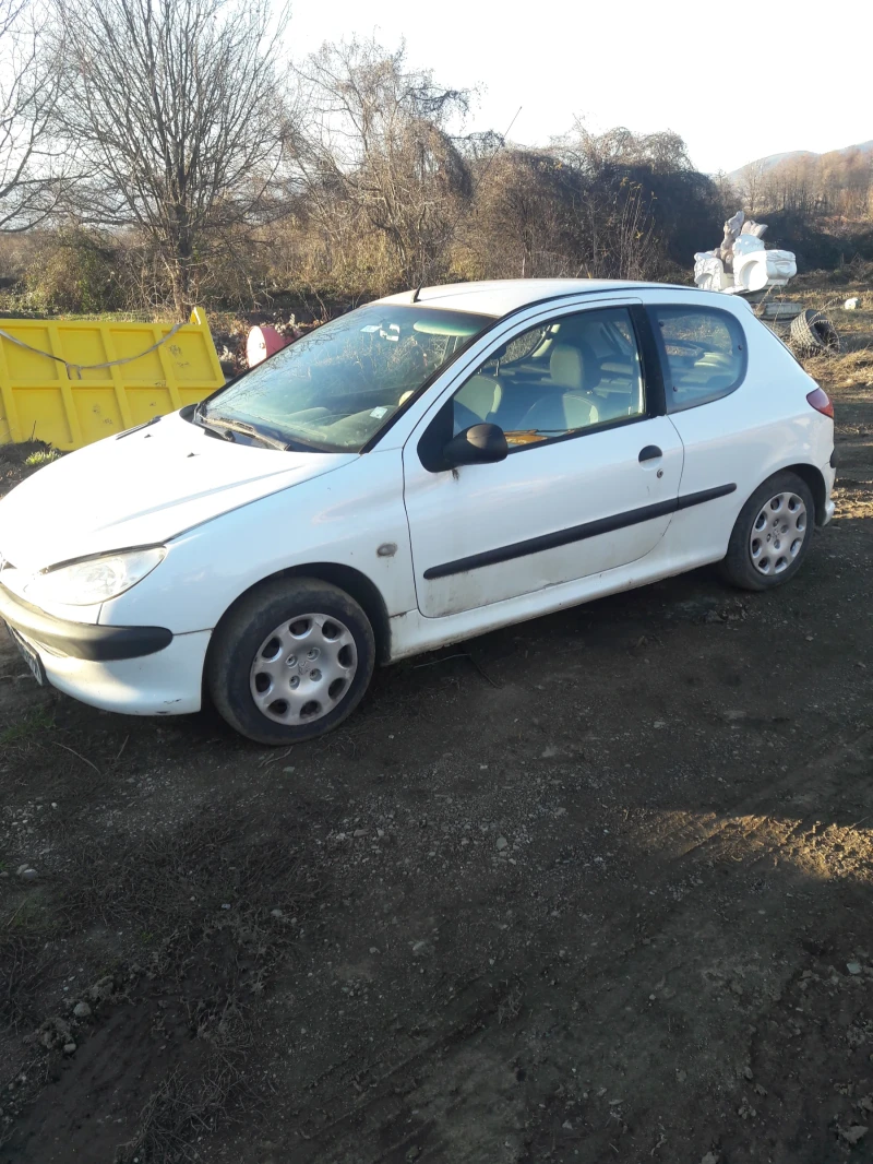 Peugeot 206 Товарен, снимка 1 - Автомобили и джипове - 47389497