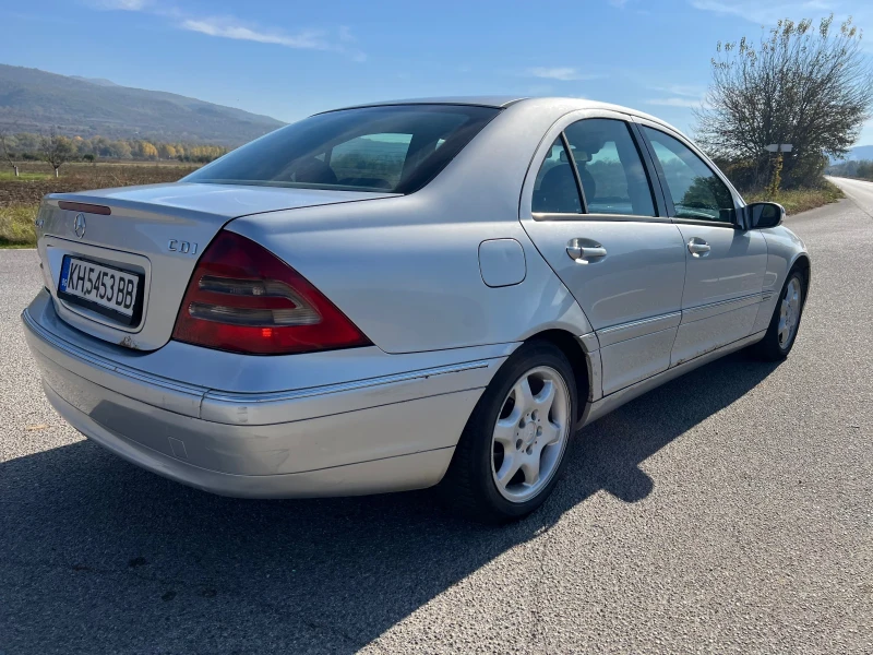 Mercedes-Benz C 270 Elegance, снимка 2 - Автомобили и джипове - 47817025