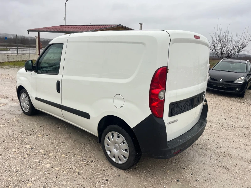 Opel Combo Euro 6, снимка 5 - Автомобили и джипове - 48258130