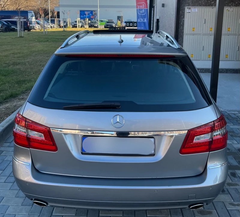 Mercedes-Benz E 300 CDI AVANTGARDE, снимка 5 - Автомобили и джипове - 48575567