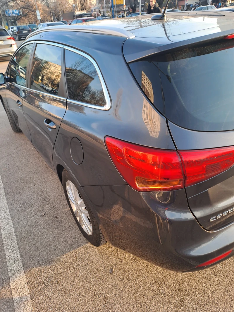 Kia Ceed, снимка 6 - Автомобили и джипове - 48928521