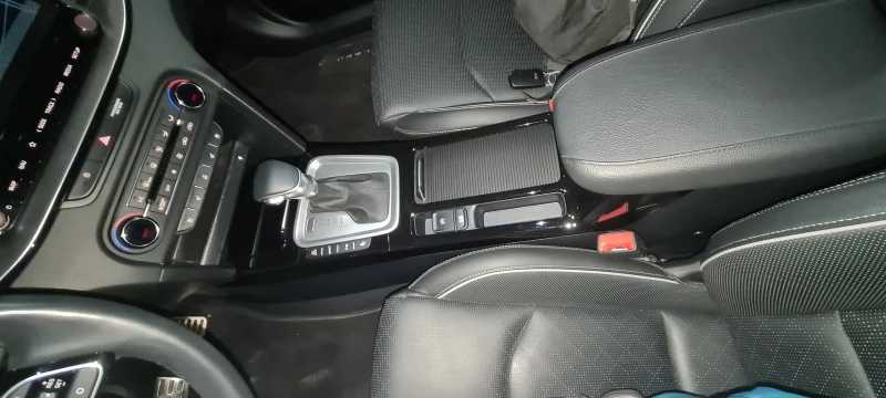 Kia XCeed PHEV  PLATINUM edition, снимка 13 - Автомобили и джипове - 52584344