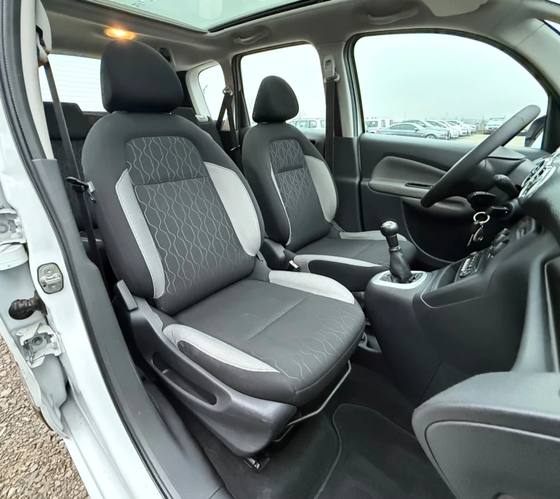 Citroen C3 Picasso 1.6HDi 92к.с * Климатик* * Панорама* * Face-Lift* , снимка 13 - Автомобили и джипове - 52689286