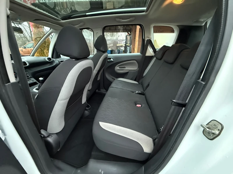 Citroen C3 Picasso 1.6HDi 92к.с * Климатик* * Панорама* * Face-Lift* , снимка 14 - Автомобили и джипове - 52689286