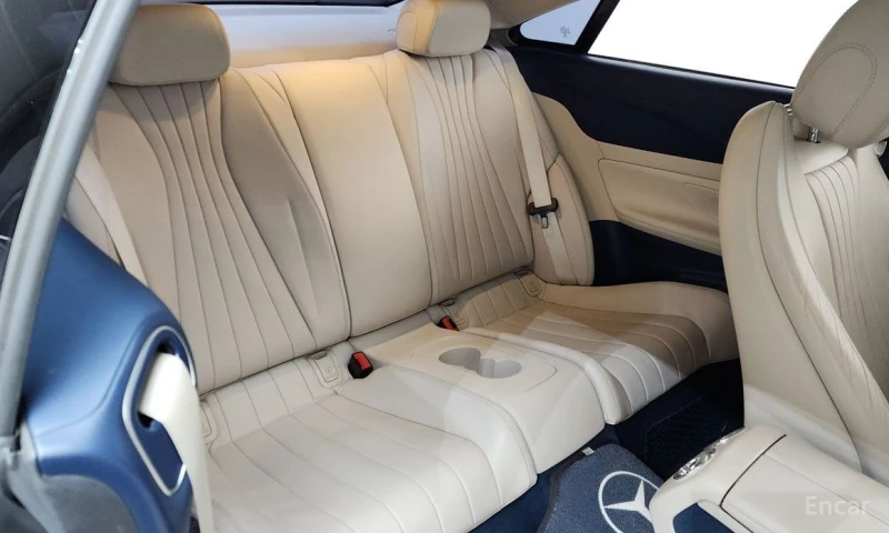 Mercedes-Benz E 220, снимка 12 - Автомобили и джипове - 52938957