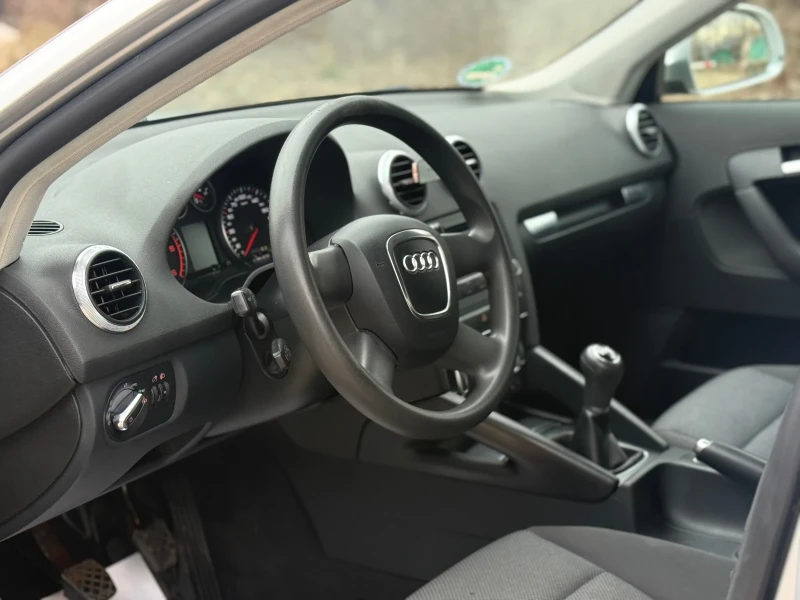 Audi A3 2.0TDI FACELIFT , снимка 6 - Автомобили и джипове - 53476294