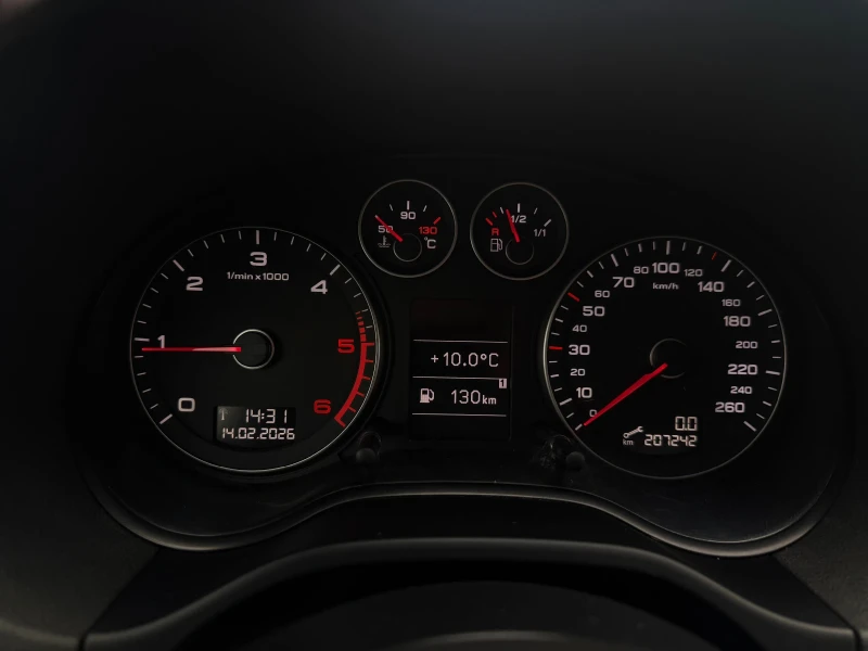 Audi A3 2.0TDI FACELIFT , снимка 13 - Автомобили и джипове - 53476294