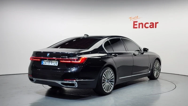 BMW 730 ЛЮК* ОБДУХВАНЕ* HUD* 360* KEYLESS* КРАЙНА ЦЕНА, снимка 2 - Автомобили и джипове - 55339222