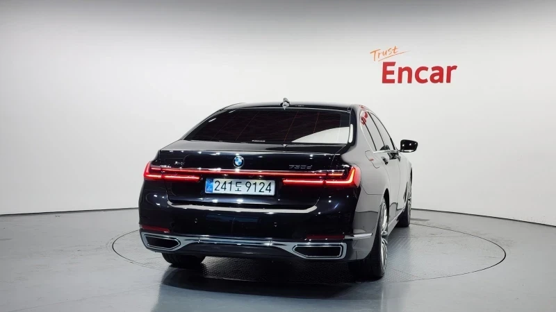 BMW 730 ЛЮК* ОБДУХВАНЕ* HUD* 360* KEYLESS* КРАЙНА ЦЕНА, снимка 5 - Автомобили и джипове - 55339222