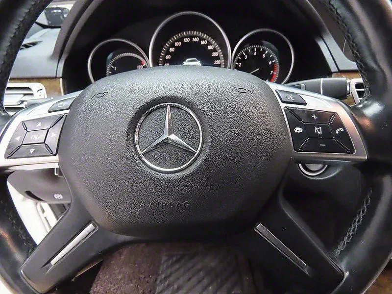 Mercedes-Benz E 300 AVANTGARDE, снимка 14 - Автомобили и джипове - 55719263