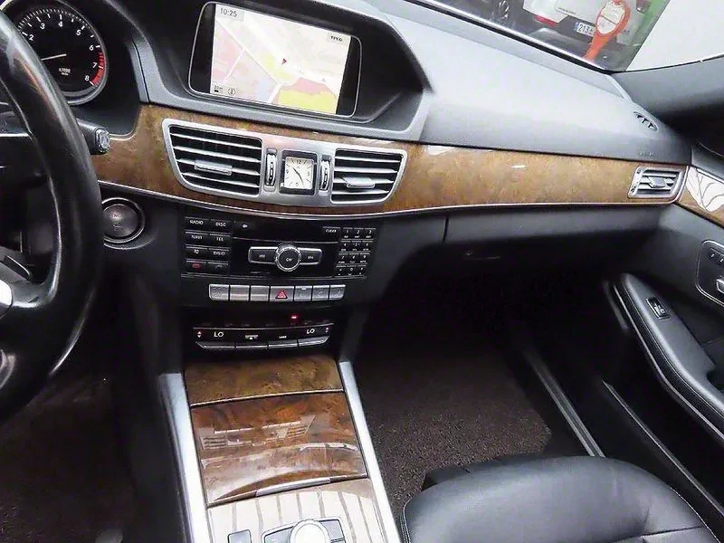 Mercedes-Benz E 300 AVANTGARDE, снимка 15 - Автомобили и джипове - 55719263