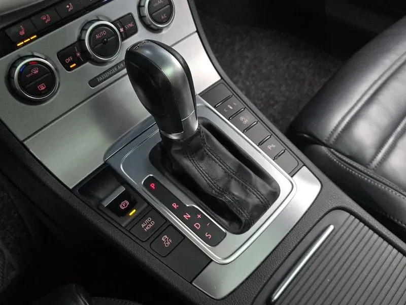 VW CC 2.0 Tdi Bluemotion R Line | Mobile.bg � ����������� 9