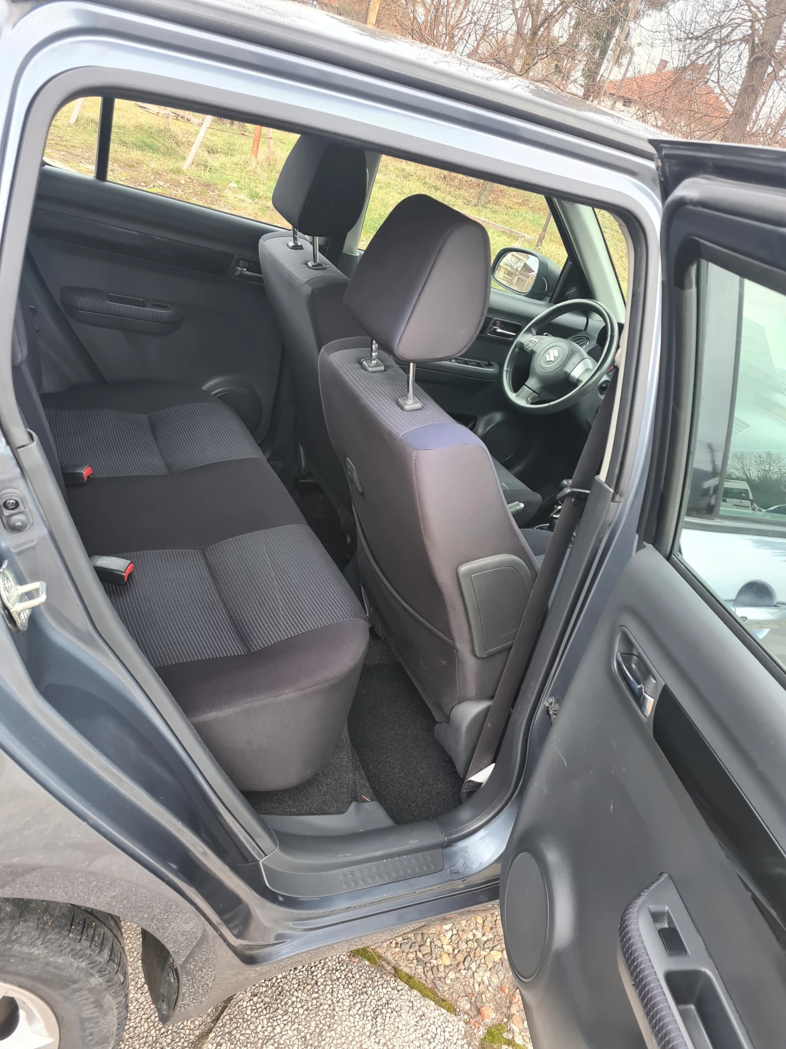 Suzuki Swift 4x4 | Mobile.bg � ����������� 16