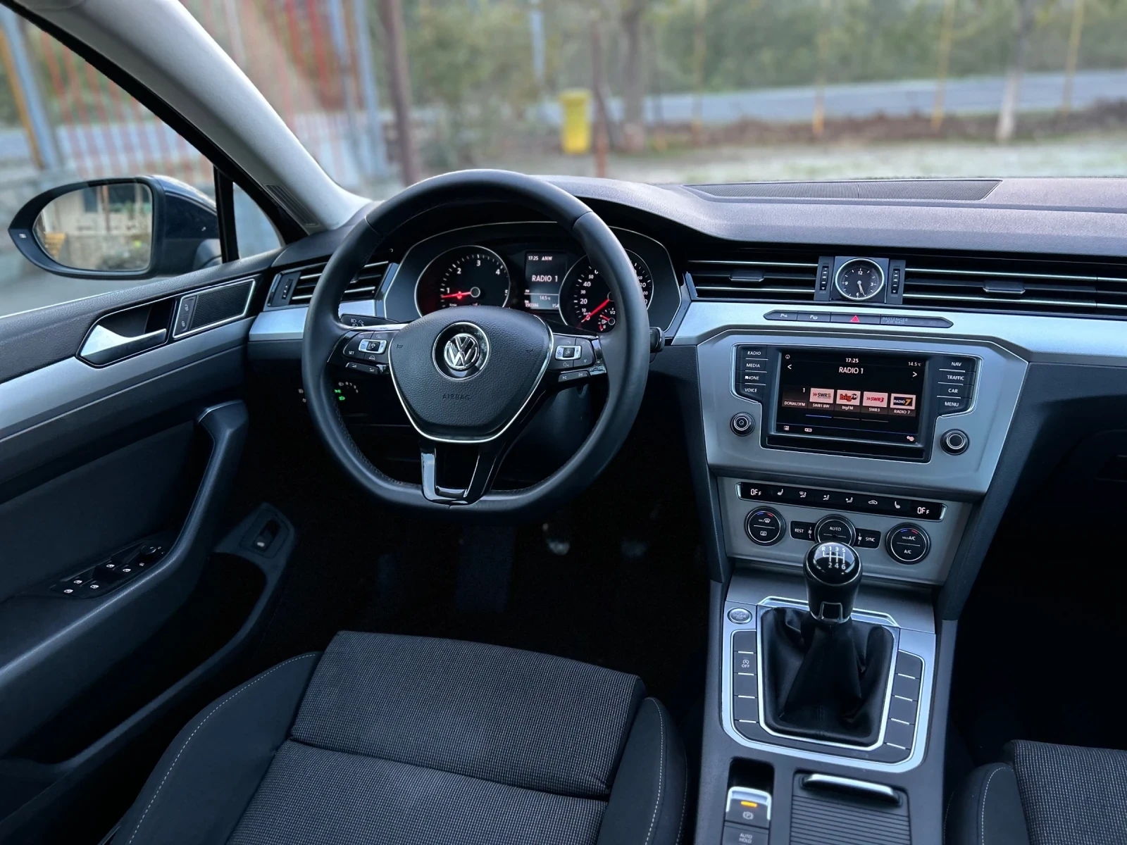 VW Passat 2.0 TDI Comfortline - изображение 7