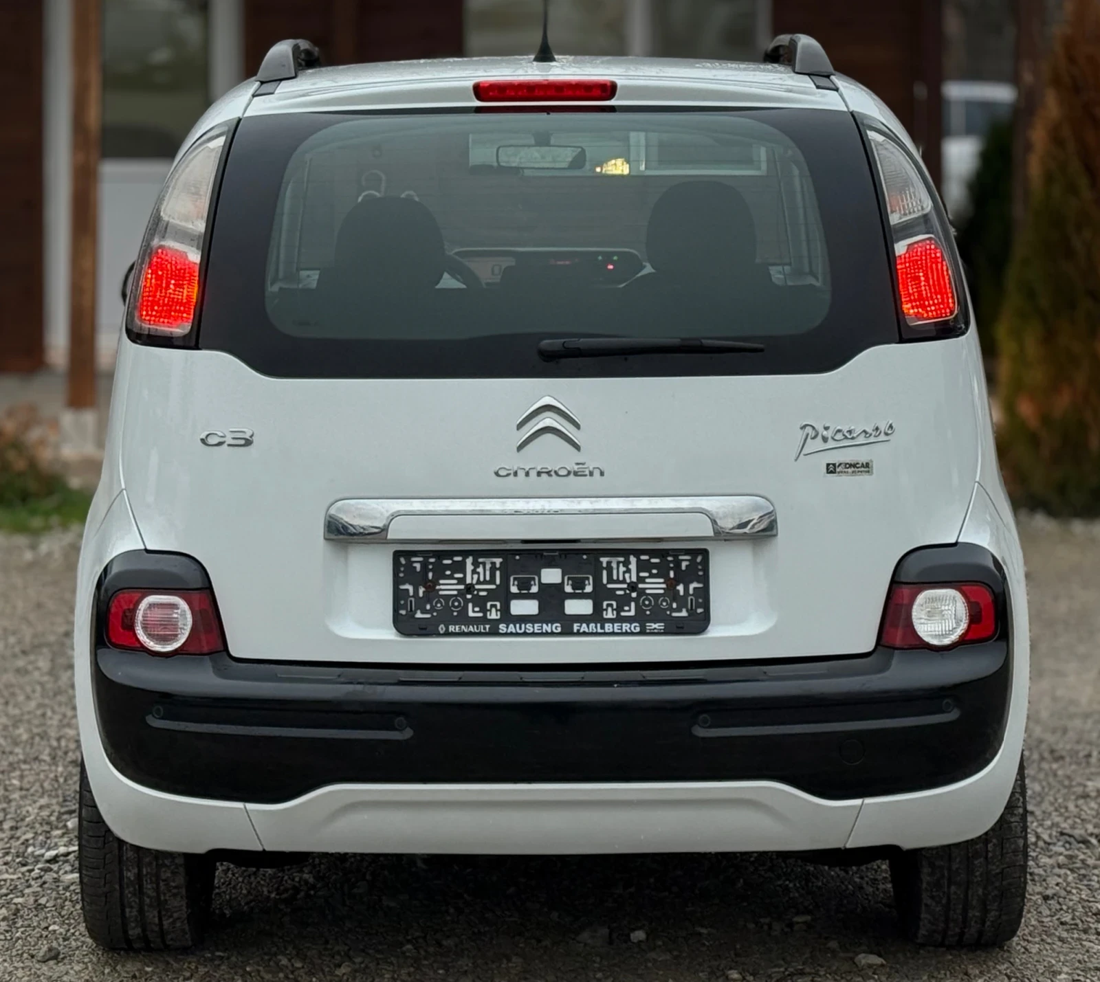 Citroen C3 Picasso 1.6HDi 92к.с * Климатик* * Панорама* * Face-Lift*  - изображение 5