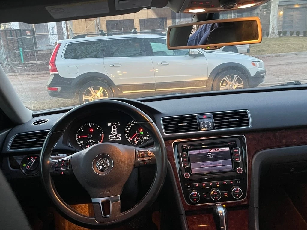 VW Passat * 4dr Sdn 2.0 TDI DSG Highline * CARFAX * ���� ��  | Mobile.bg � ����������� 6