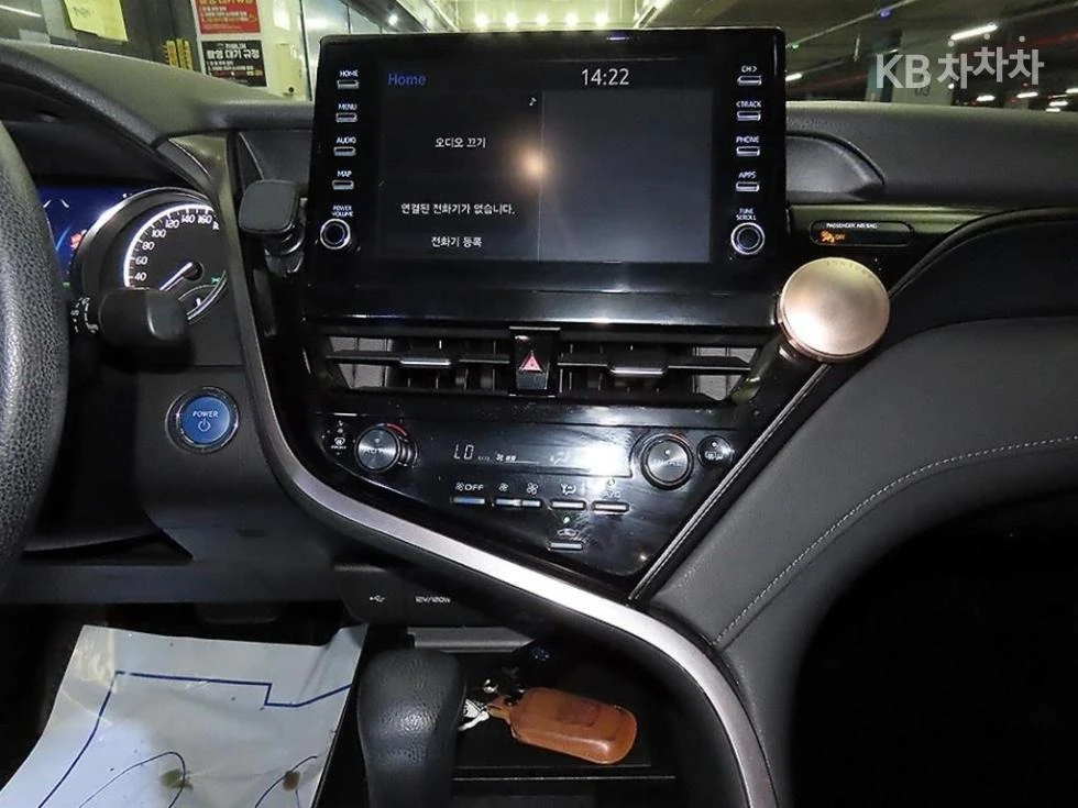 Toyota Camry 2.5 , снимка 11 - Автомобили и джипове - 53736573