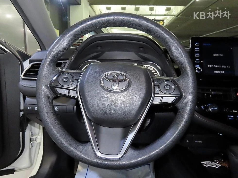 Toyota Camry 2.5 , снимка 8 - Автомобили и джипове - 53736573