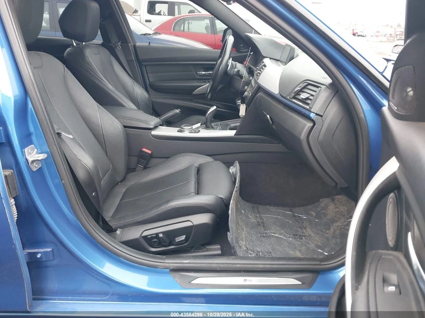 BMW 335 2014 BMW 335I XDRIVE, снимка 10 - Автомобили и джипове - 53811355