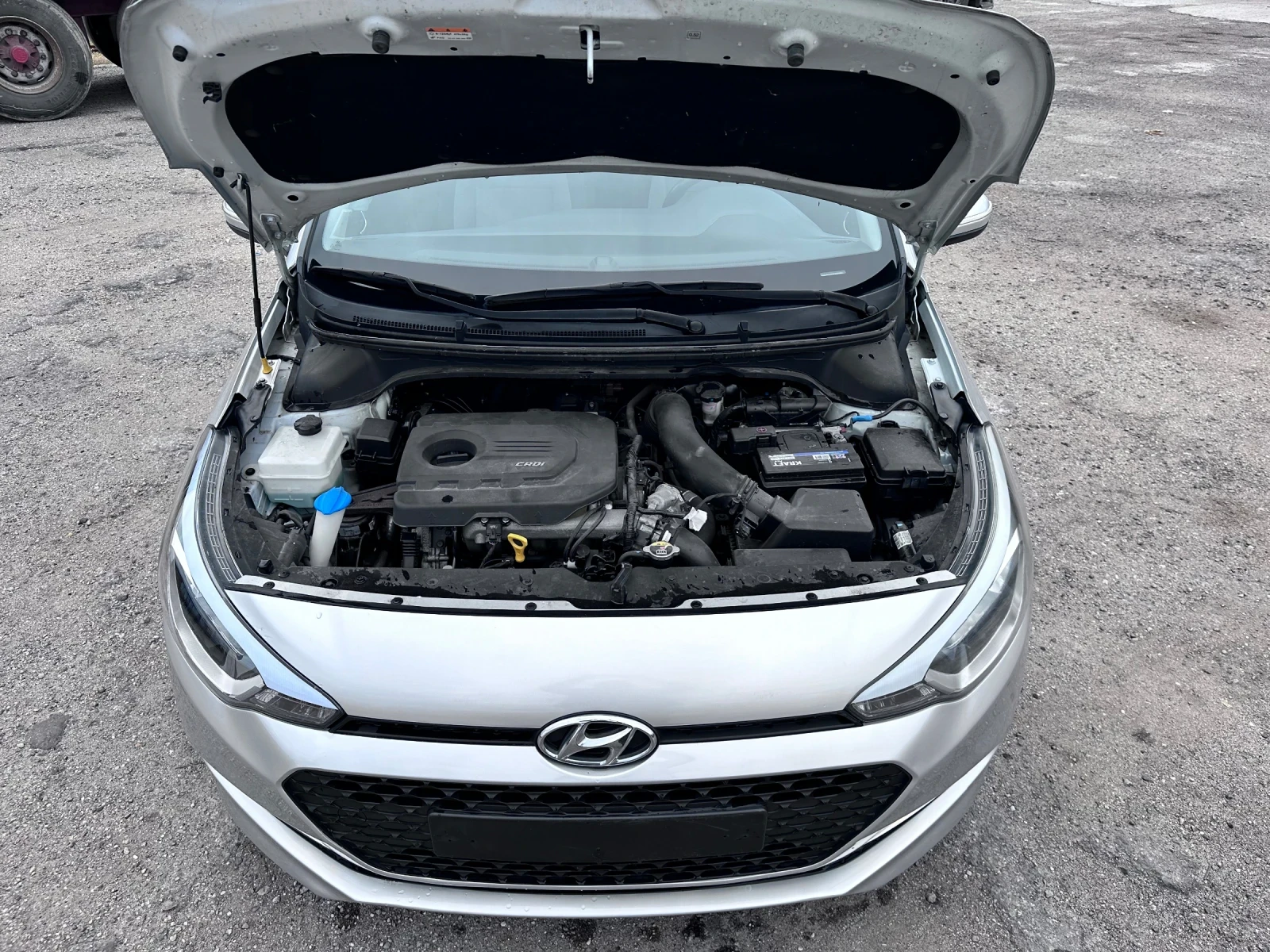 Hyundai I20 1.1CRDI , снимка 10 - Автомобили и джипове - 54057302