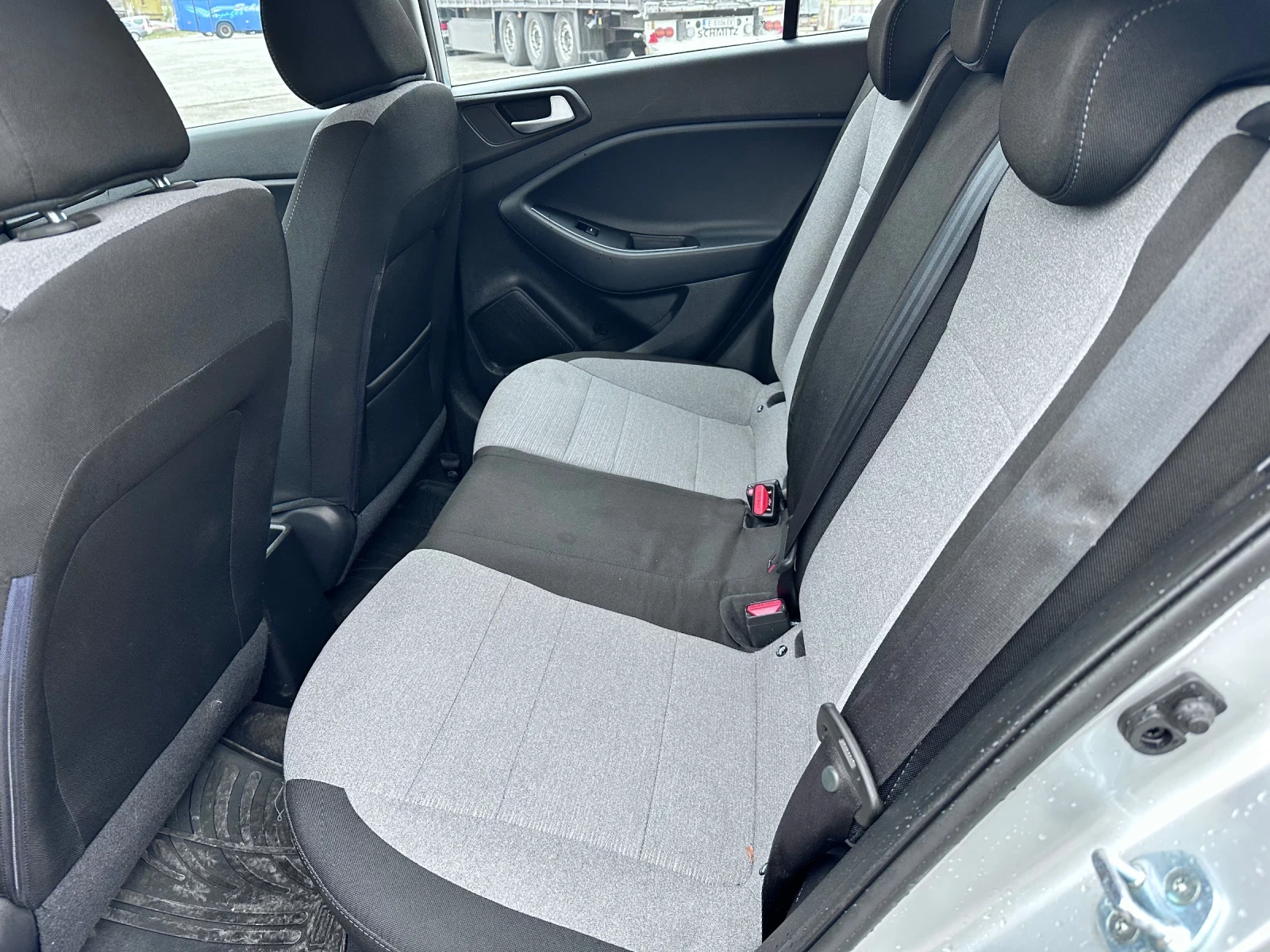 Hyundai I20 1.1CRDI , снимка 11 - Автомобили и джипове - 54057302