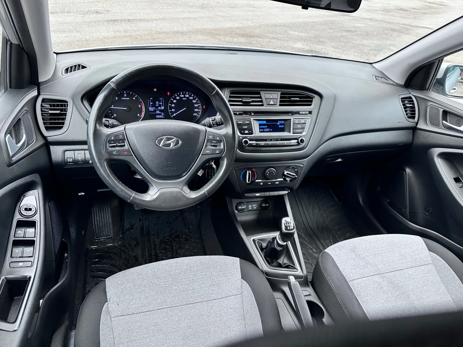 Hyundai I20 1.1CRDI , снимка 7 - Автомобили и джипове - 54057302