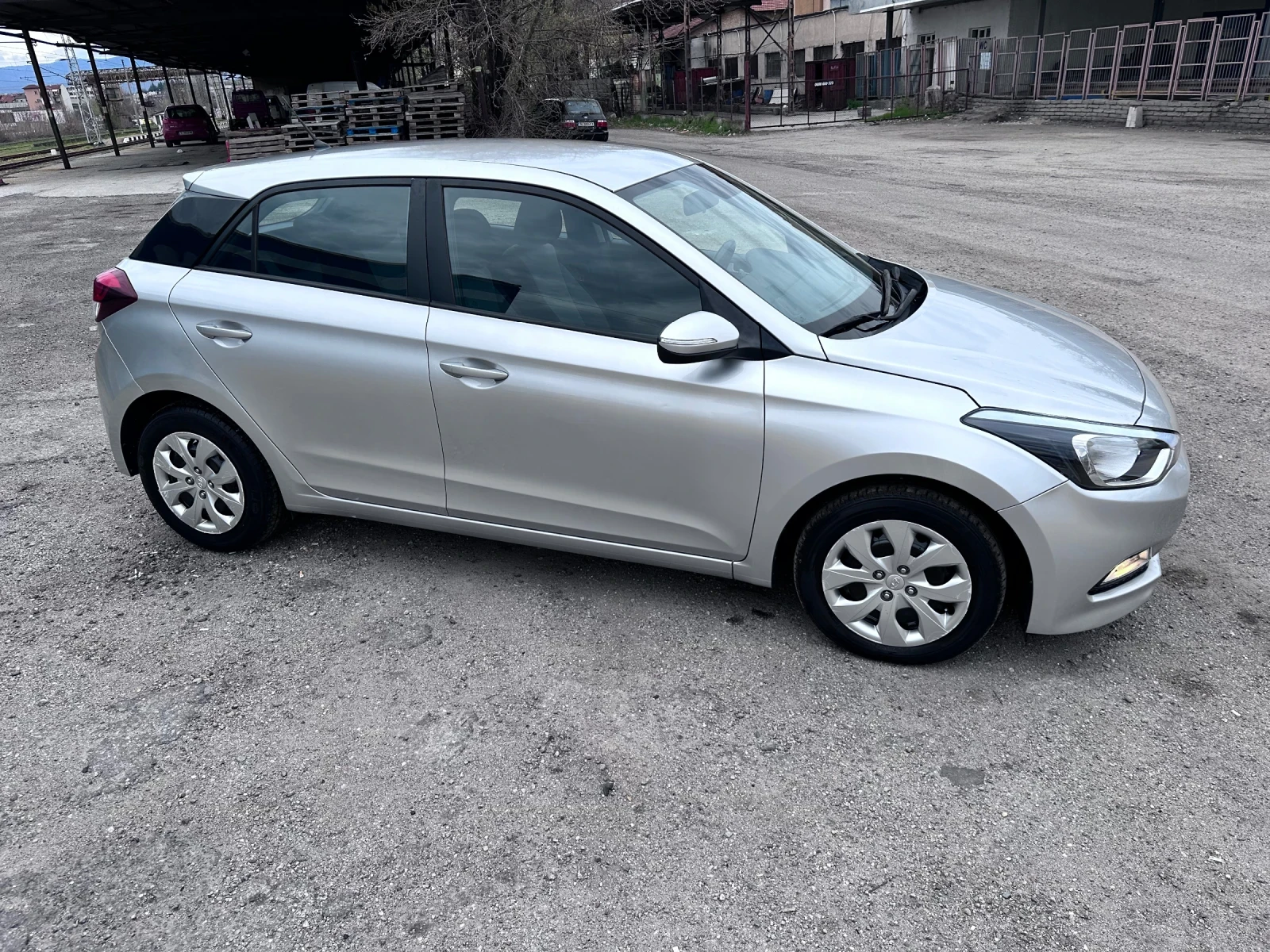 Hyundai I20 1.1CRDI , снимка 3 - Автомобили и джипове - 54057302