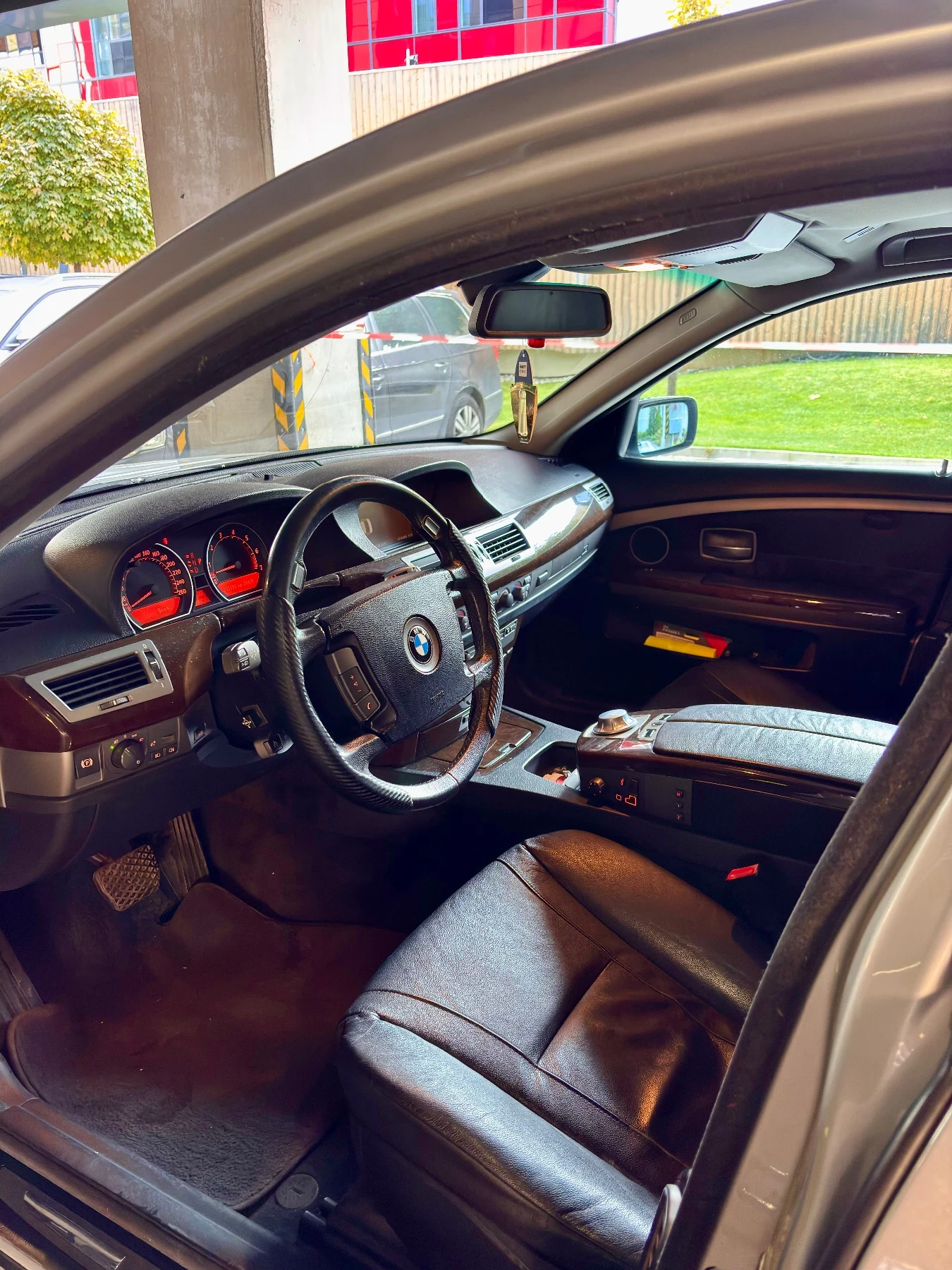 BMW 745, снимка 8 - Автомобили и джипове - 54082501