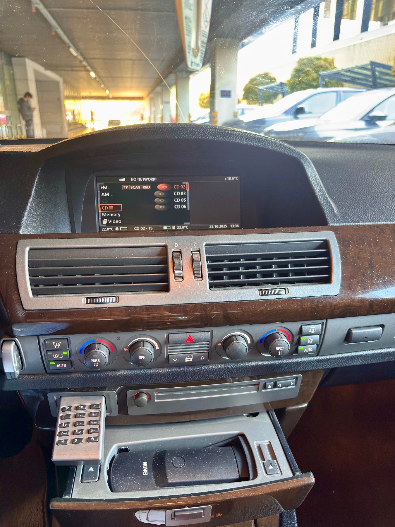 BMW 745, снимка 15 - Автомобили и джипове - 54082501