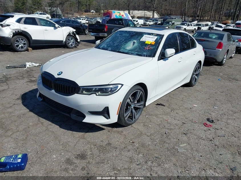 BMW 330 2.0l I, снимка 2 - Автомобили и джипове - 54360613