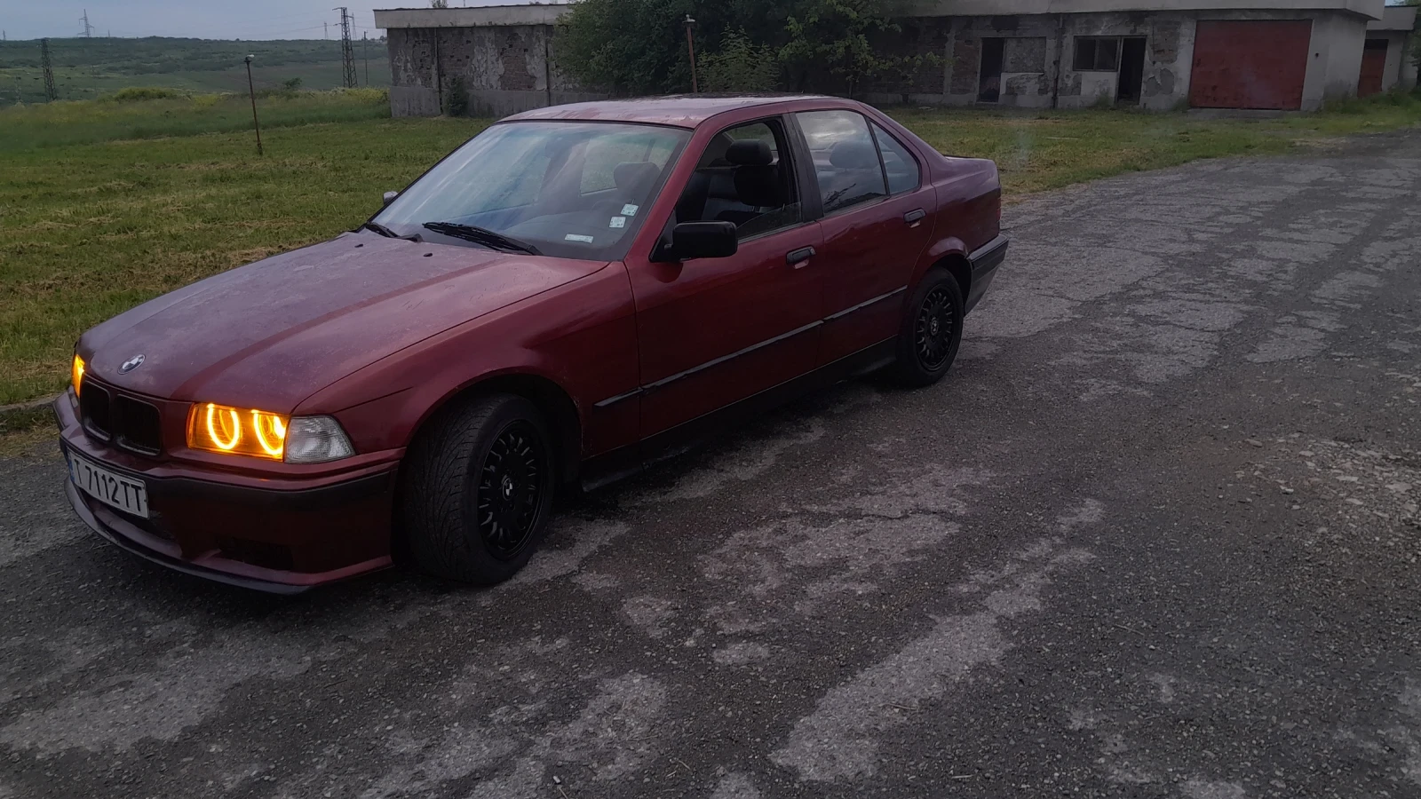 BMW 316, снимка 3 - Автомобили и джипове - 54487579