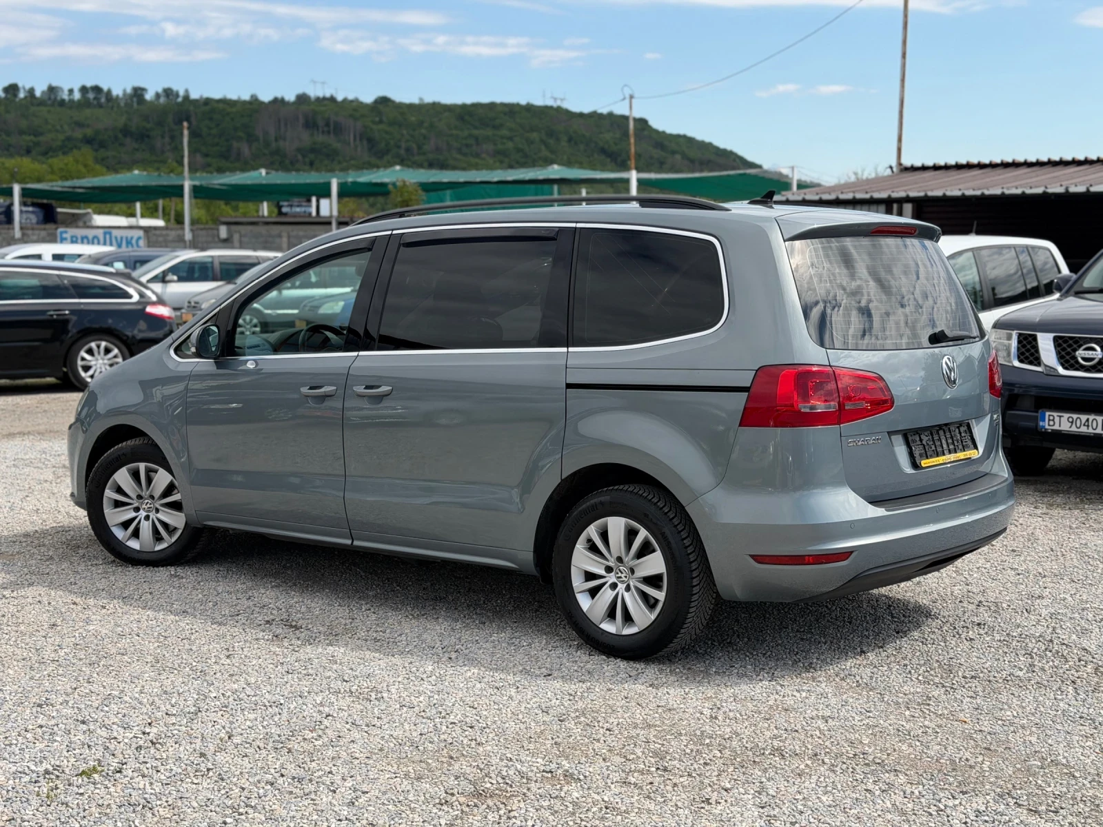 VW Sharan 2.0TDI 140кс АВТОМАТИК-DSG НАВИ КАМЕРА ПОДГРЕВ, снимка 8 - Автомобили и джипове - 54552024