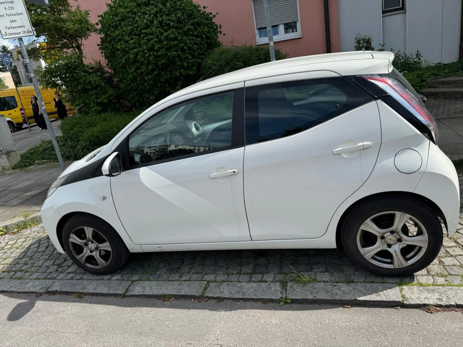 Toyota Aygo Хечбек, снимка 4 - Автомобили и джипове - 54596887
