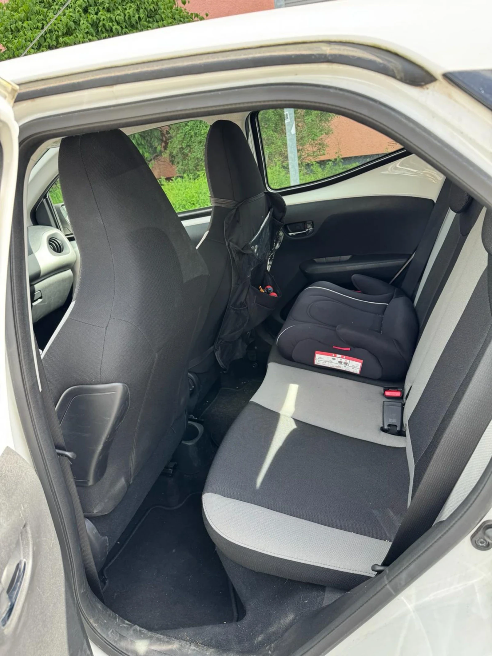 Toyota Aygo Хечбек, снимка 7 - Автомобили и джипове - 54596887