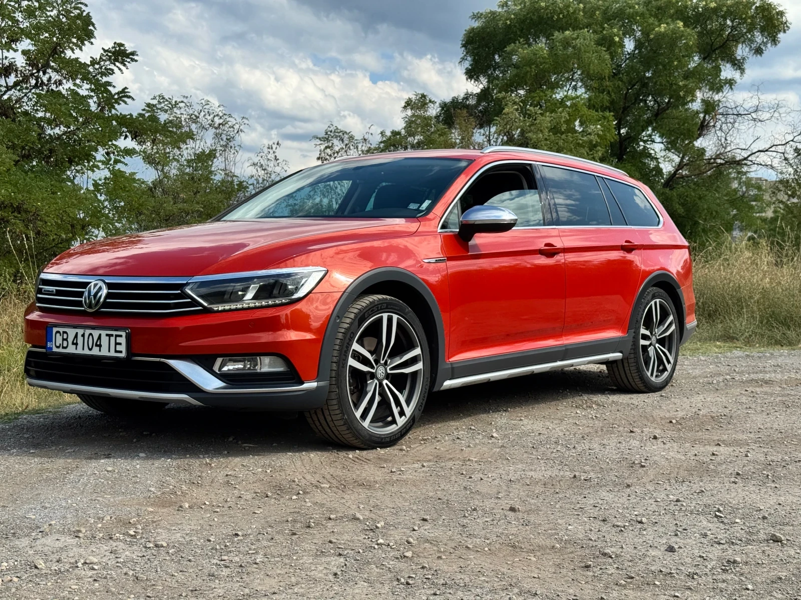 VW Passat Alltrack / Habanero Orange / DSG 4Motion