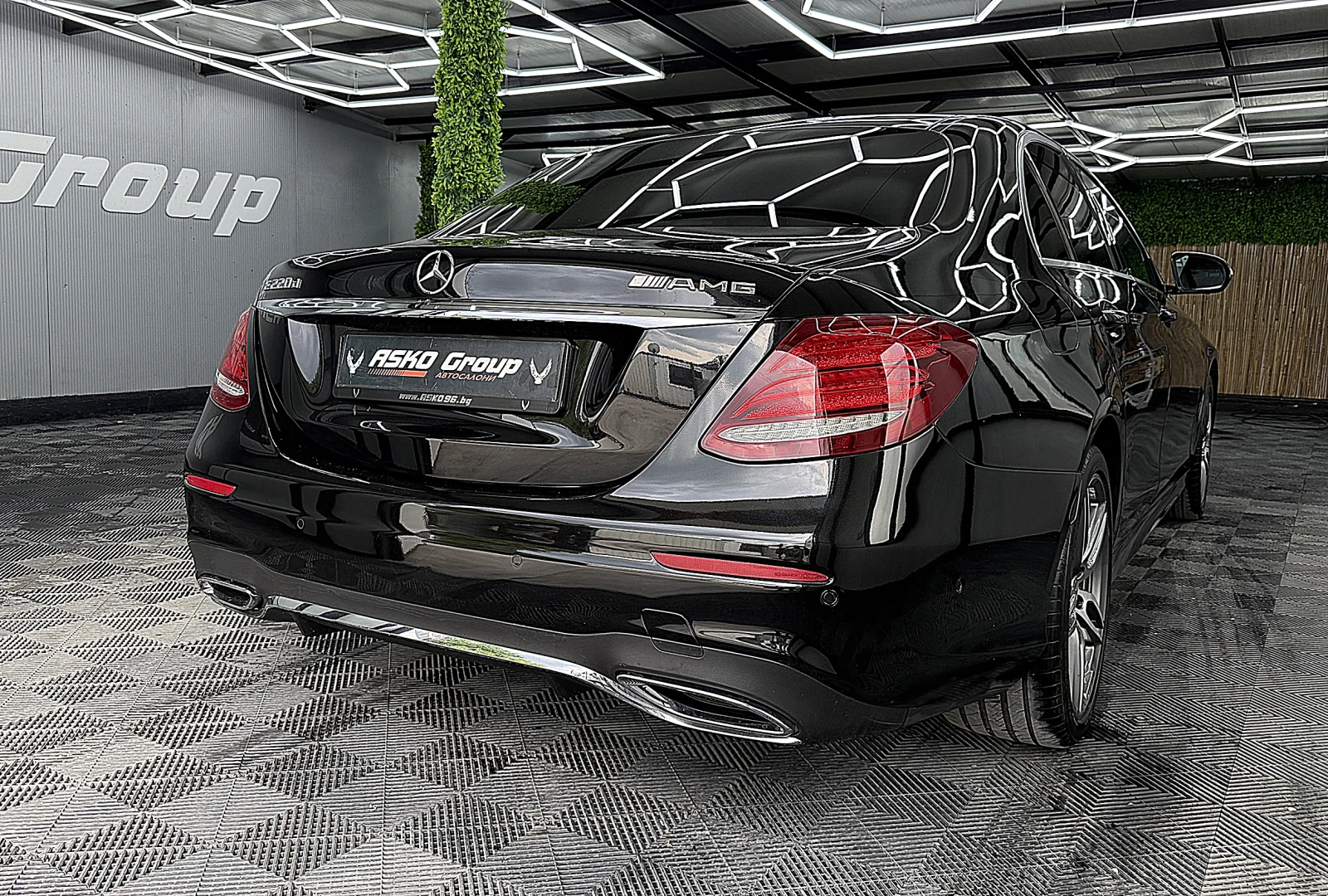 Mercedes-Benz E 220 PANORAMA/AMG-line/9gt/360k/СОБСТВЕН ЛИЗИНГ, снимка 6 - Автомобили и джипове - 55084697