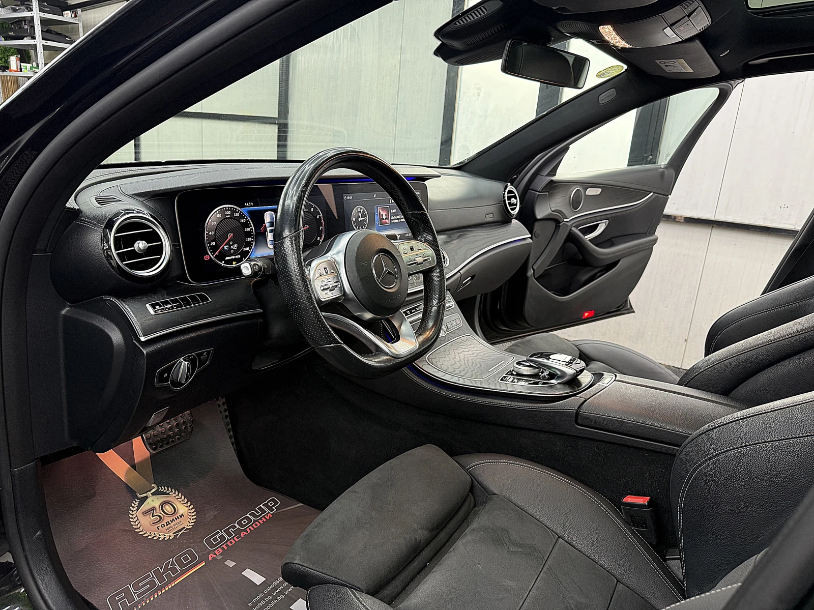 Mercedes-Benz E 220 PANORAMA/AMG-line/9gt/360k/СОБСТВЕН ЛИЗИНГ, снимка 15 - Автомобили и джипове - 55084697