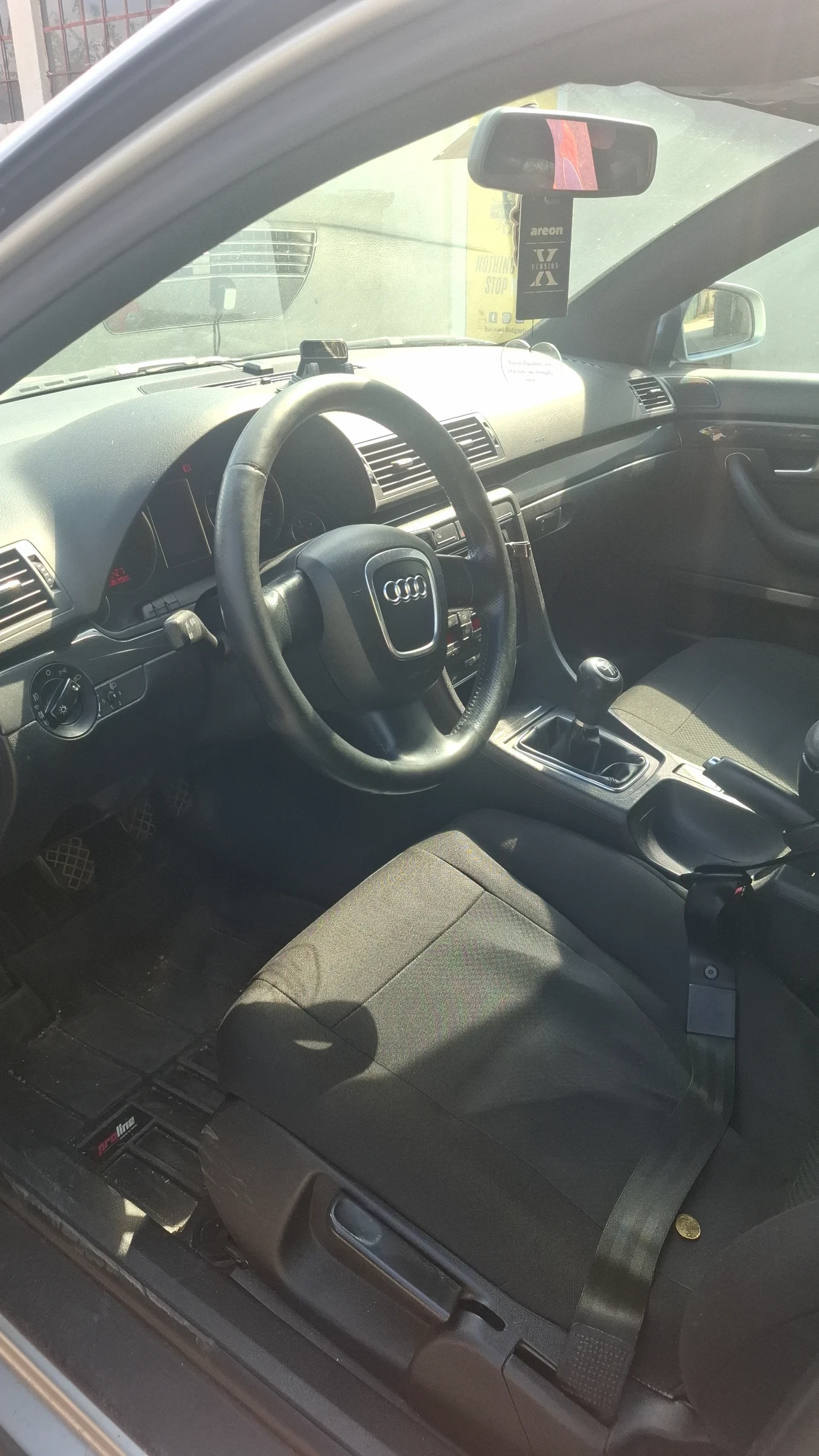 Audi A4 1.9 TDI, снимка 4 - Автомобили и джипове - 55632058