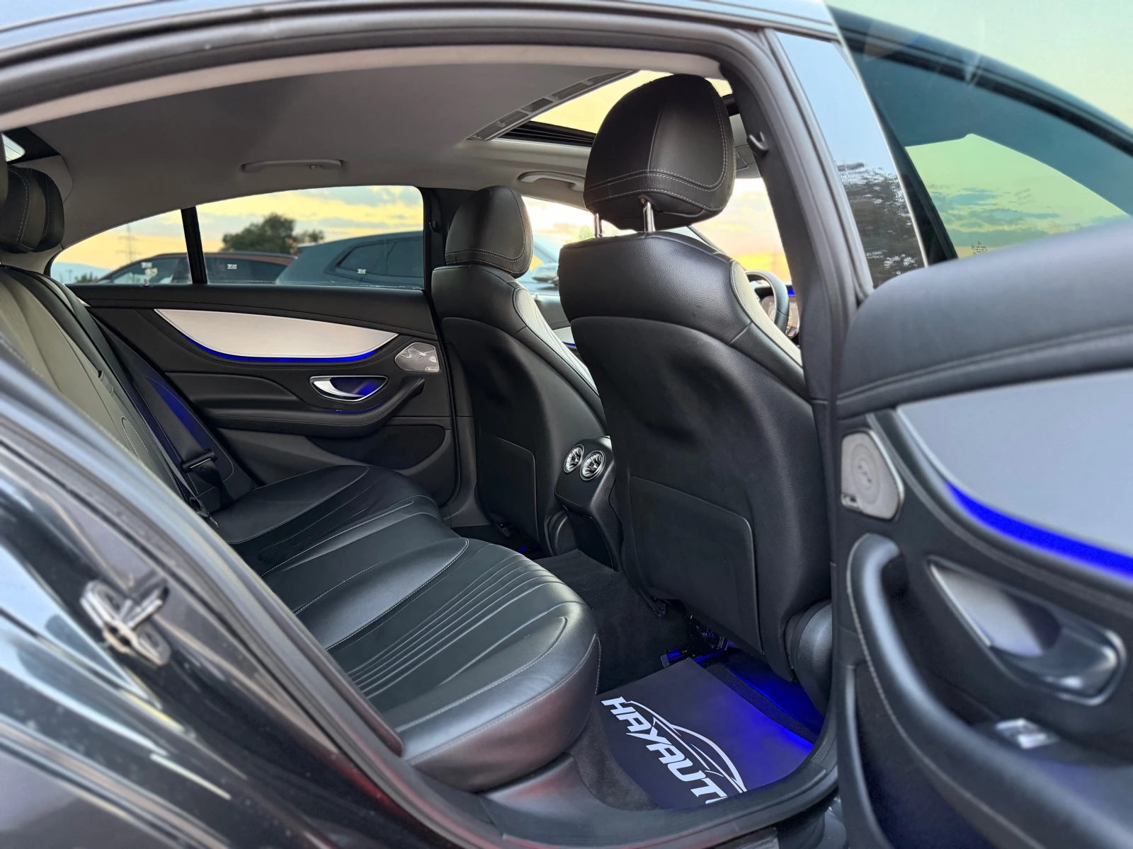 Mercedes-Benz CLS 400 d= 4Matic= 53 AMG= Distronic= Burmester= 360* Came, снимка 13 - Автомобили и джипове - 55657604