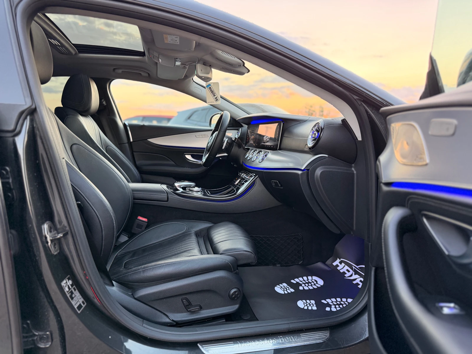Mercedes-Benz CLS 400 d= 4Matic= 53 AMG= Distronic= Burmester= 360* Came, снимка 11 - Автомобили и джипове - 55657604