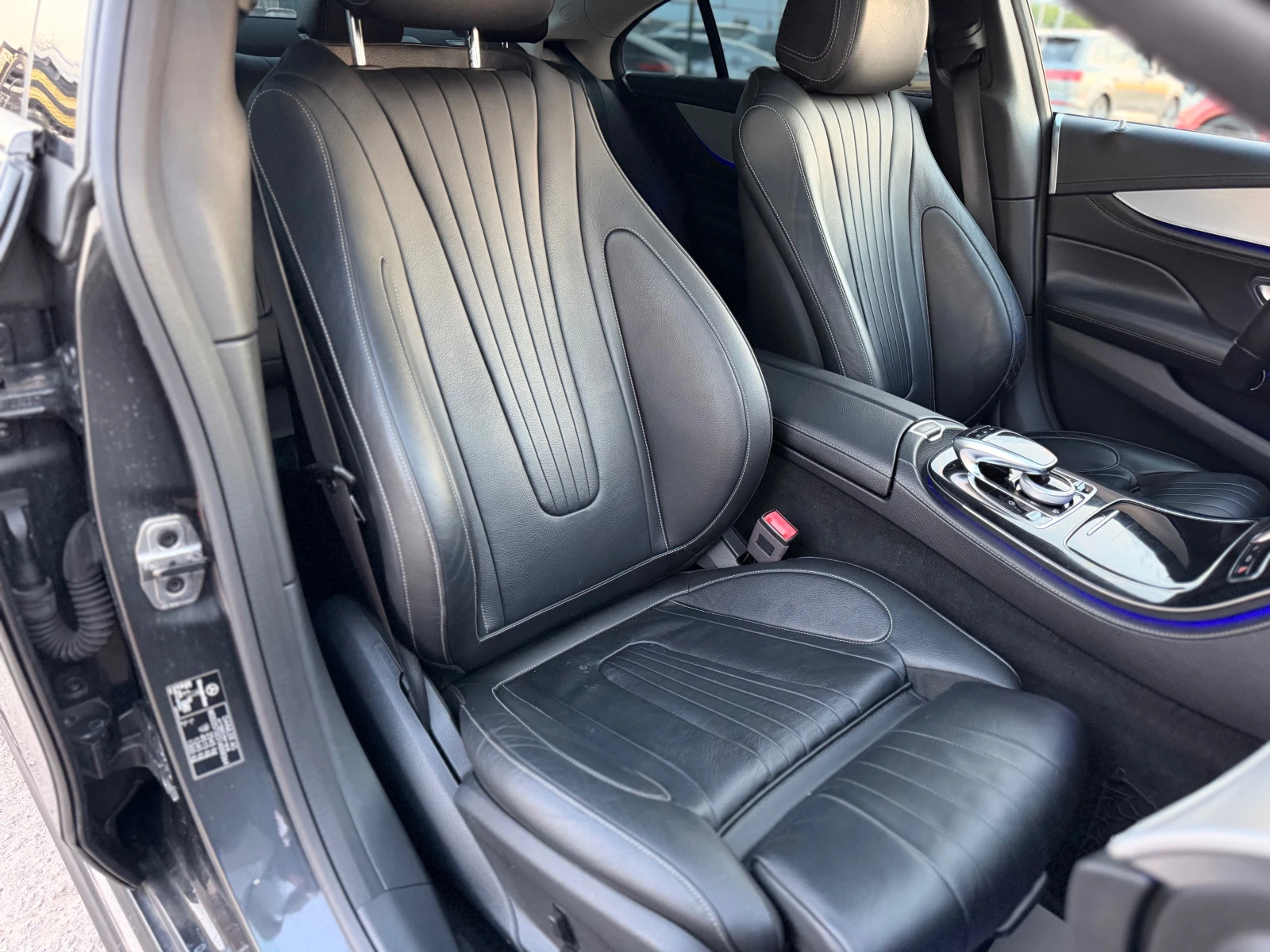 Mercedes-Benz CLS 400 d= 4Matic= 53 AMG= Distronic= Burmester= 360* Came, снимка 12 - Автомобили и джипове - 55657604